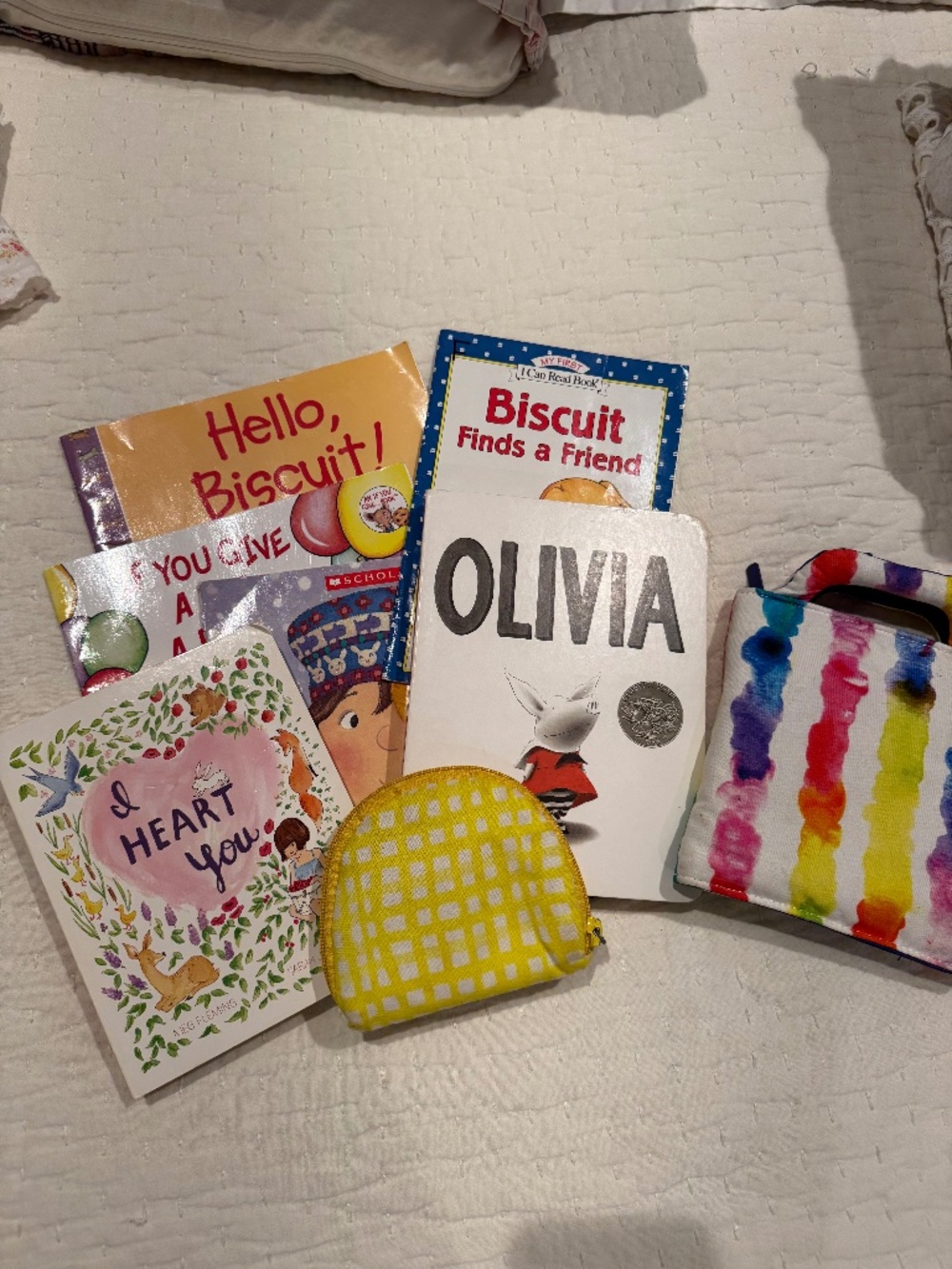 Lovevery First Wallet and Paint Set